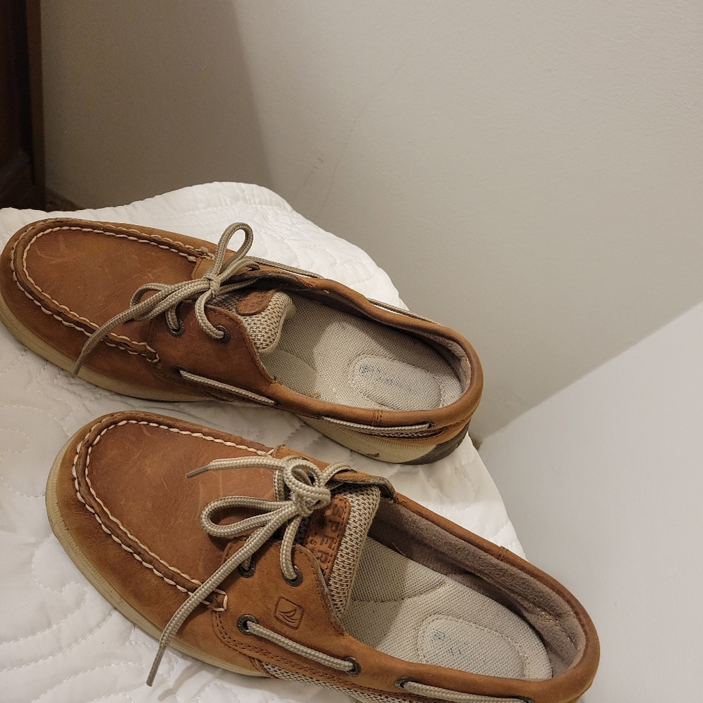 Sperry Womens boat shoes